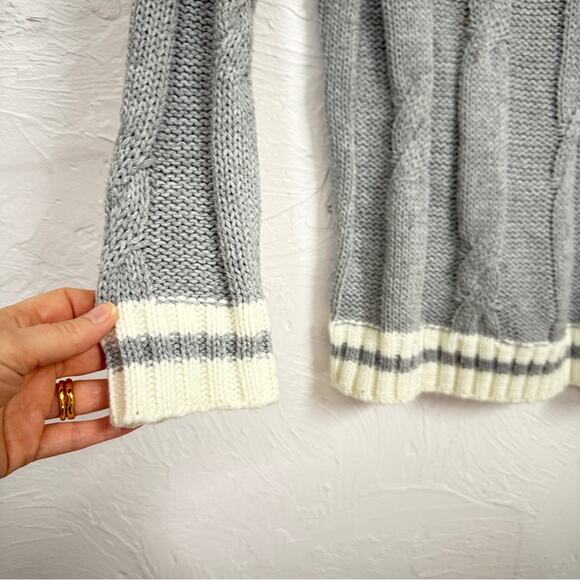 Revolve Superdown Grey Cable Knit Sweater Dress Womens M V Neck Preppy Academia - Picture 8 of 11